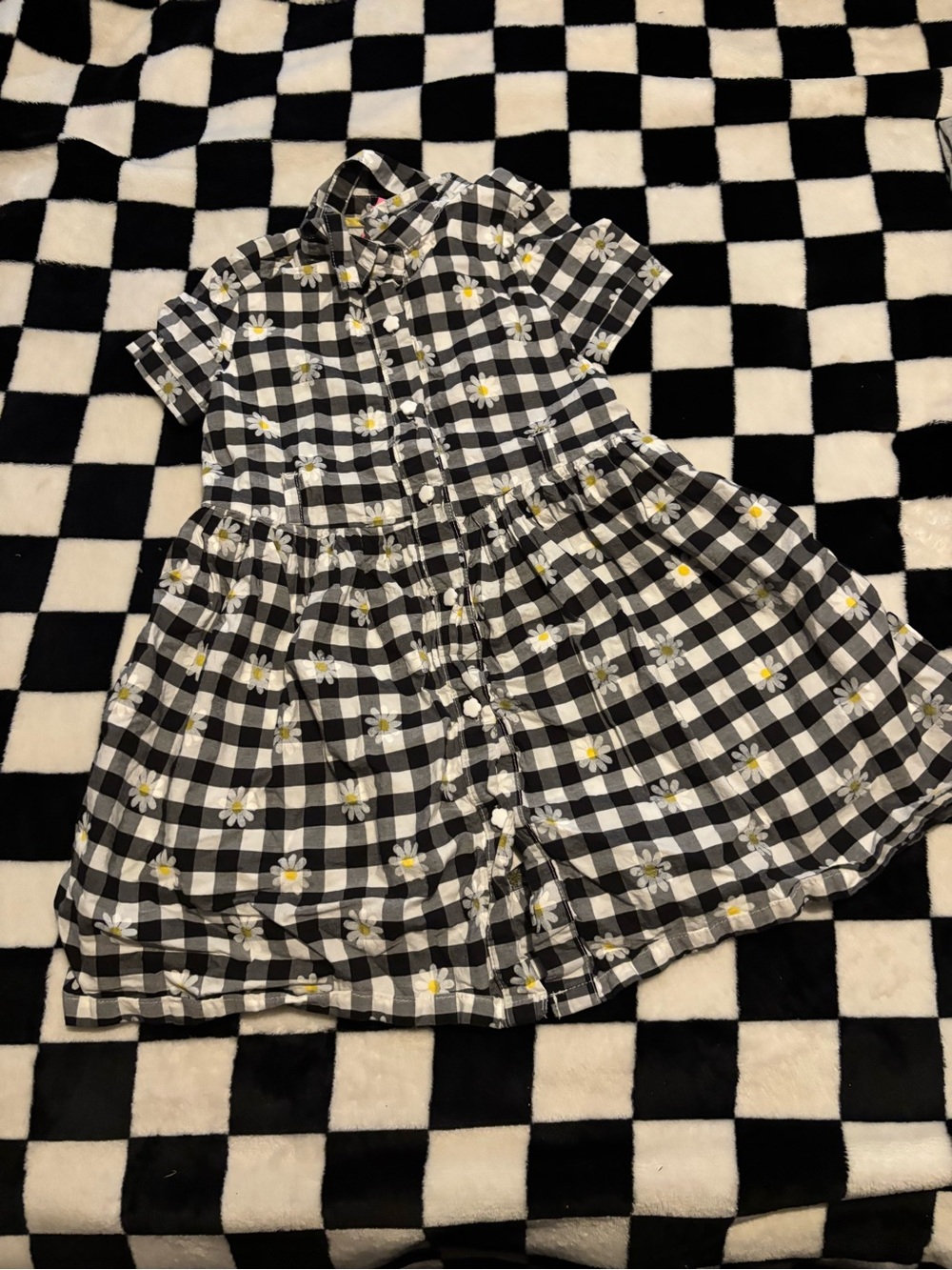 Size 4 Isaac Mizrahi Black & White Gingham Daisy Shirt Dress
